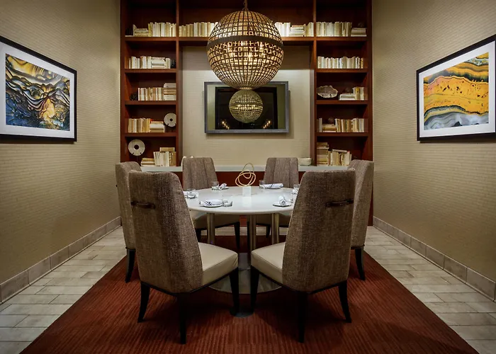 Hotel Courtyard By Marriott Downtown/magnificent Mile