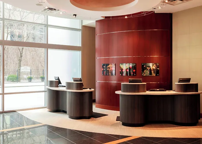 Courtyard By Marriott Downtown/magnificent Mile 3*