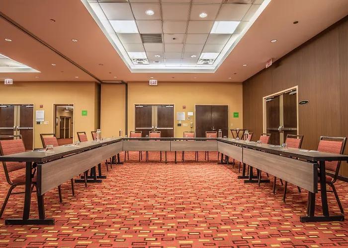 Courtyard By Marriott Downtown/magnificent Mile