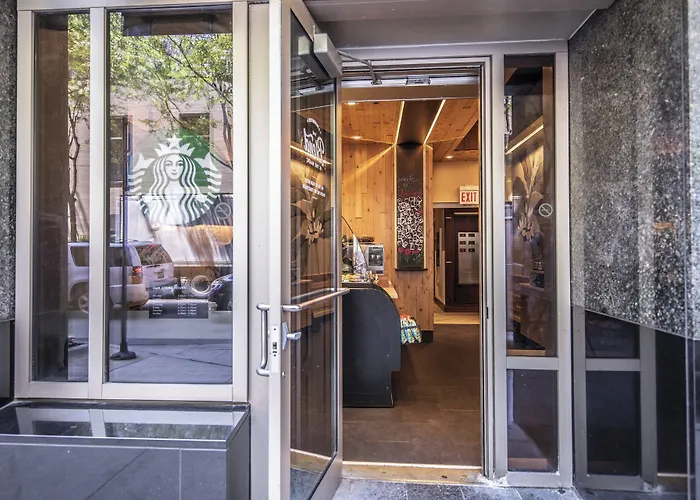 Courtyard By Marriott Downtown/magnificent Mile Hotel