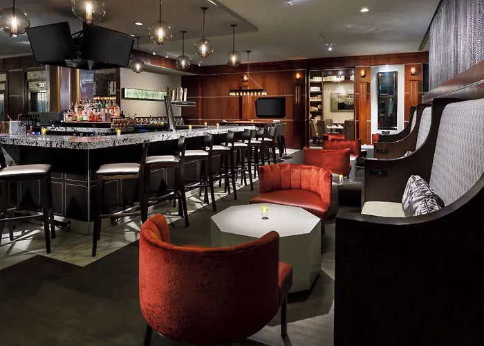 Courtyard By Marriott Downtown/magnificent Mile