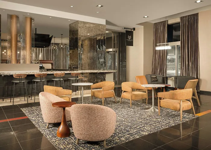 Courtyard By Marriott Downtown/magnificent Mile Chicago